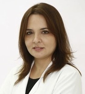 Dra. Letícia Santoro Azevedo Soster